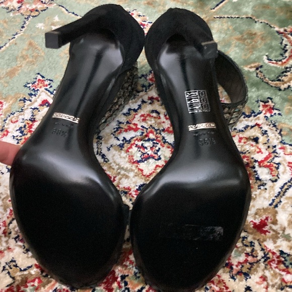 Gucci crystal ankle cuff heels - Picture 11 of 17